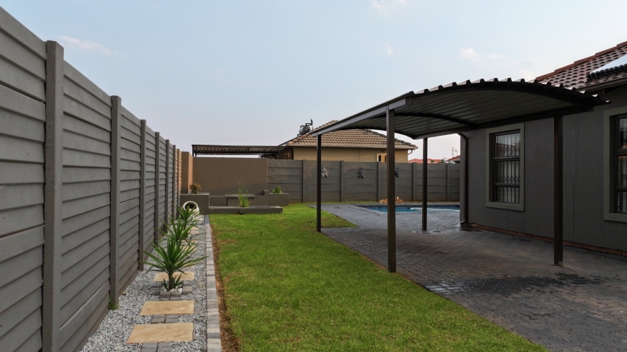 3 Bedroom Property for Sale in Sky City Gauteng