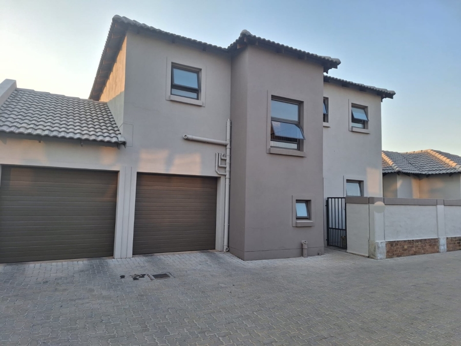To Let 3 Bedroom Property for Rent in Montana Park Gauteng