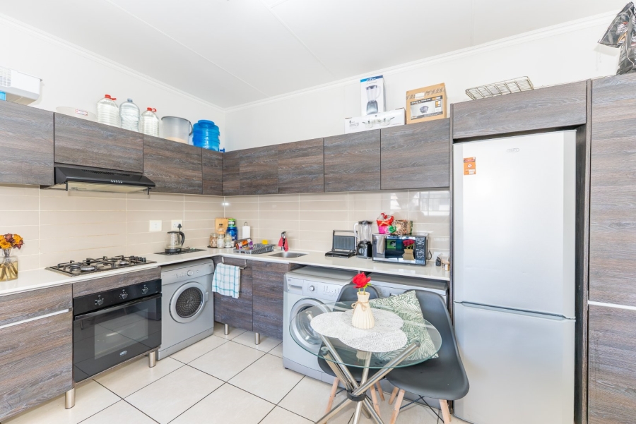 1 Bedroom Property for Sale in Modderfontein Gauteng