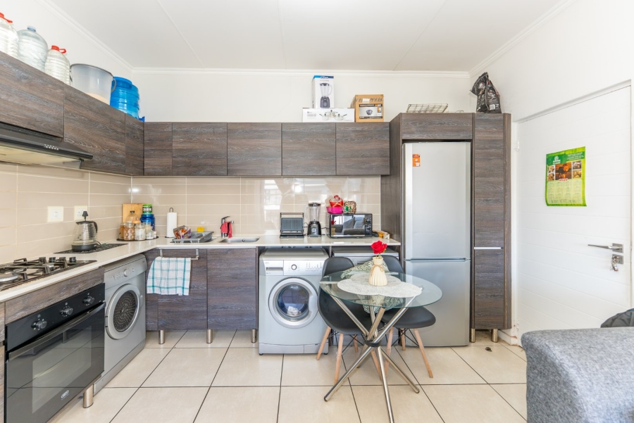 1 Bedroom Property for Sale in Modderfontein Gauteng
