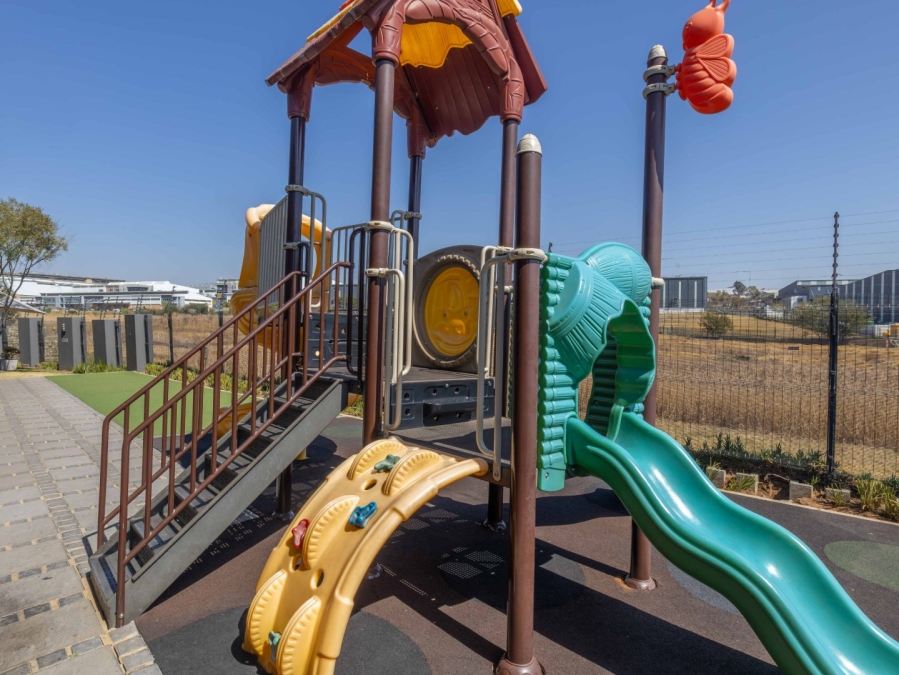 1 Bedroom Property for Sale in Modderfontein Gauteng