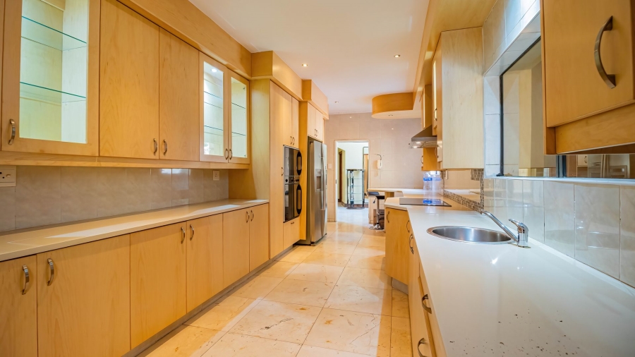 6 Bedroom Property for Sale in Bedfordview Gauteng