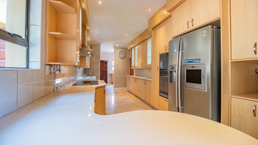 6 Bedroom Property for Sale in Bedfordview Gauteng