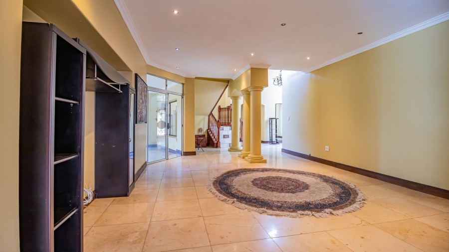 6 Bedroom Property for Sale in Bedfordview Gauteng