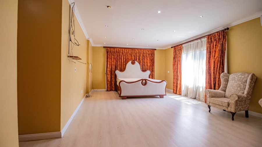 6 Bedroom Property for Sale in Bedfordview Gauteng
