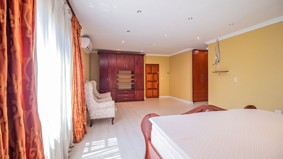 6 Bedroom Property for Sale in Bedfordview Gauteng