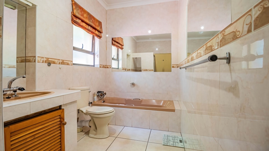 6 Bedroom Property for Sale in Bedfordview Gauteng
