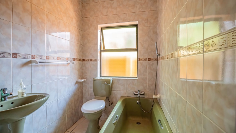 6 Bedroom Property for Sale in Bedfordview Gauteng
