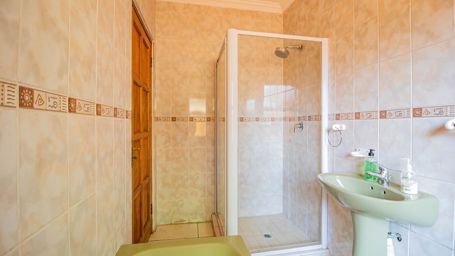 6 Bedroom Property for Sale in Bedfordview Gauteng