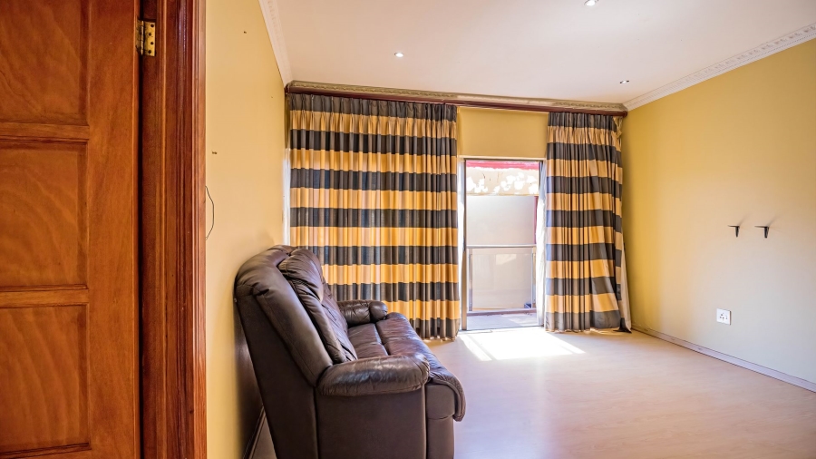 6 Bedroom Property for Sale in Bedfordview Gauteng