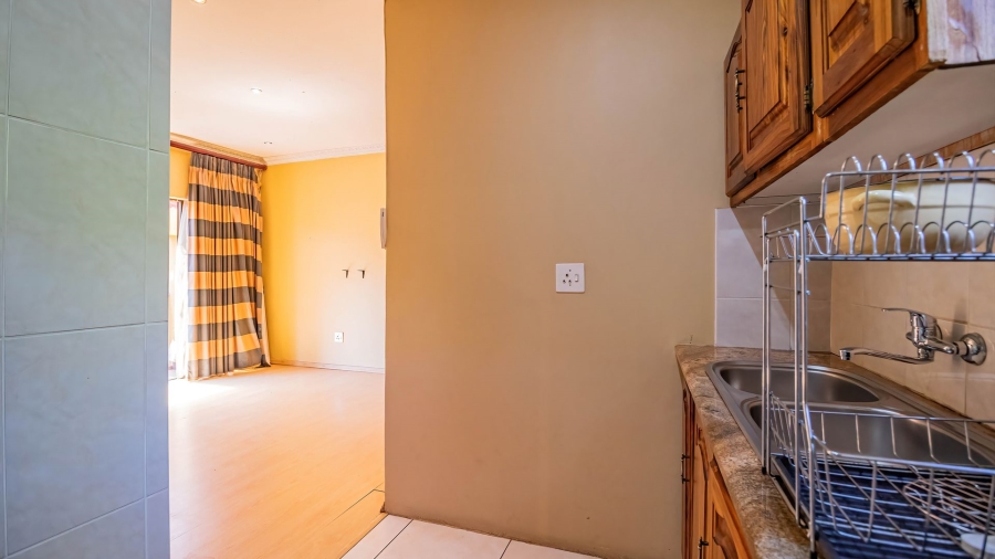 6 Bedroom Property for Sale in Bedfordview Gauteng