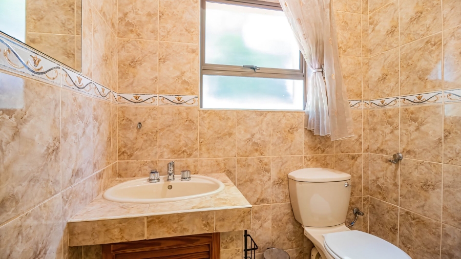 6 Bedroom Property for Sale in Bedfordview Gauteng