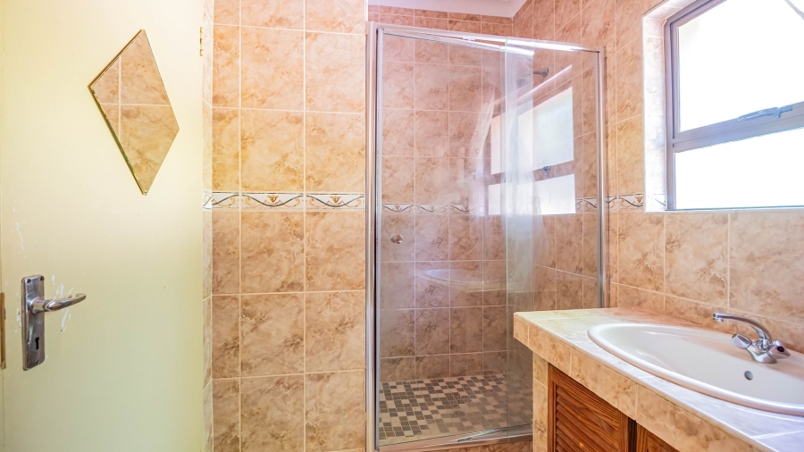 6 Bedroom Property for Sale in Bedfordview Gauteng