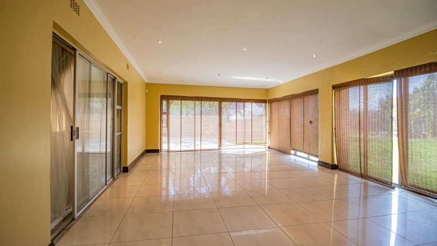 6 Bedroom Property for Sale in Bedfordview Gauteng