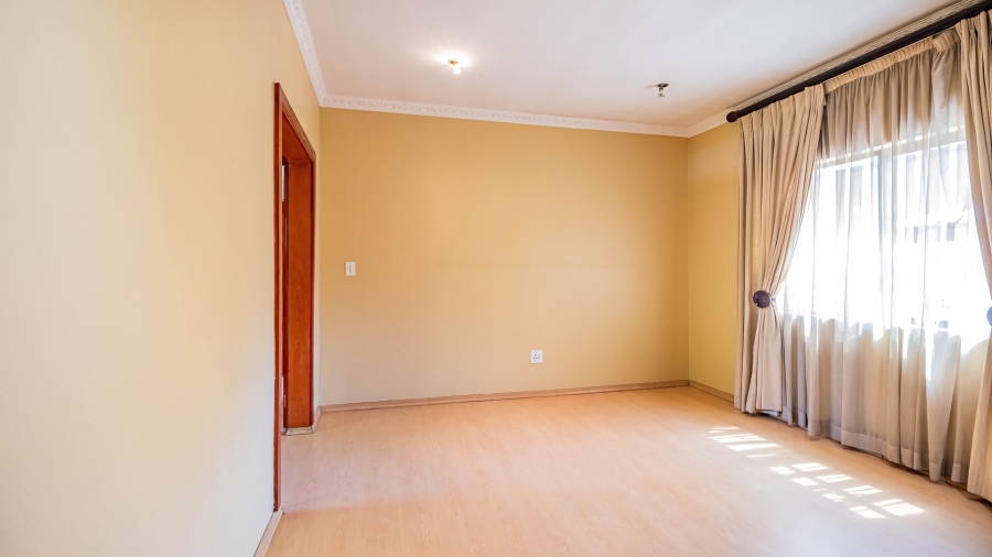 6 Bedroom Property for Sale in Bedfordview Gauteng