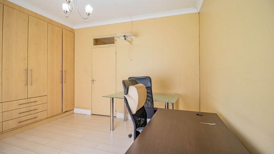 6 Bedroom Property for Sale in Bedfordview Gauteng