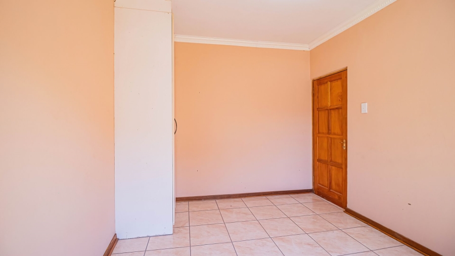 6 Bedroom Property for Sale in Bedfordview Gauteng