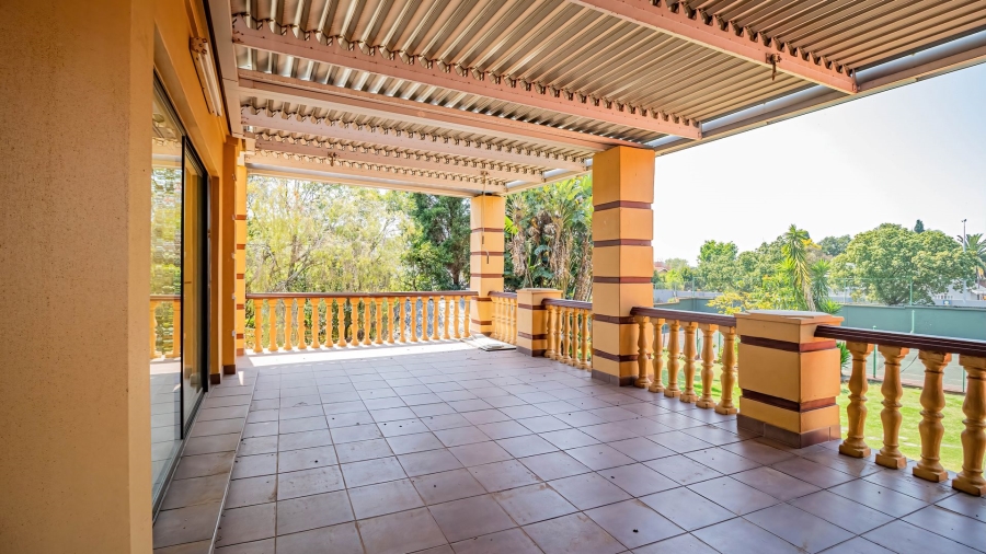 6 Bedroom Property for Sale in Bedfordview Gauteng