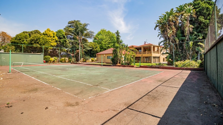 6 Bedroom Property for Sale in Bedfordview Gauteng