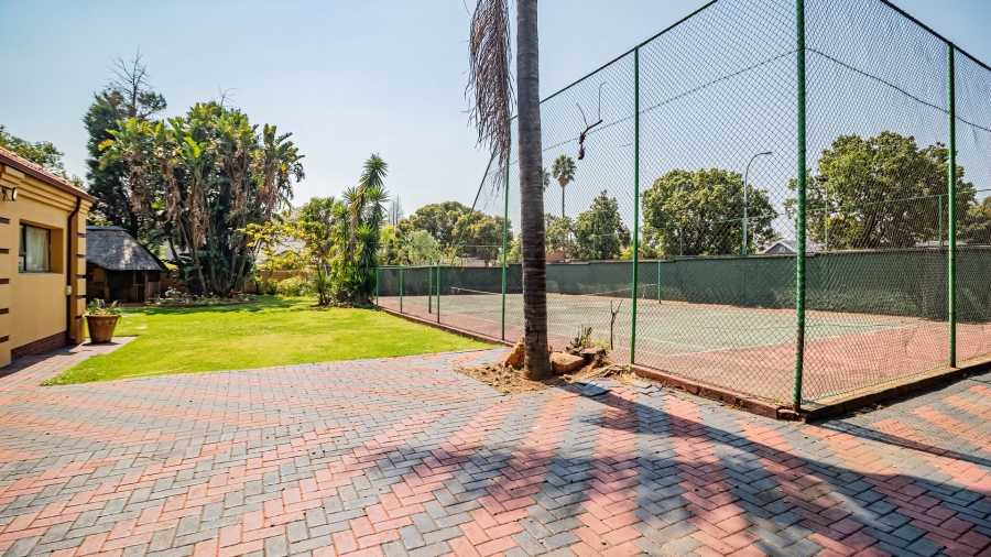 6 Bedroom Property for Sale in Bedfordview Gauteng
