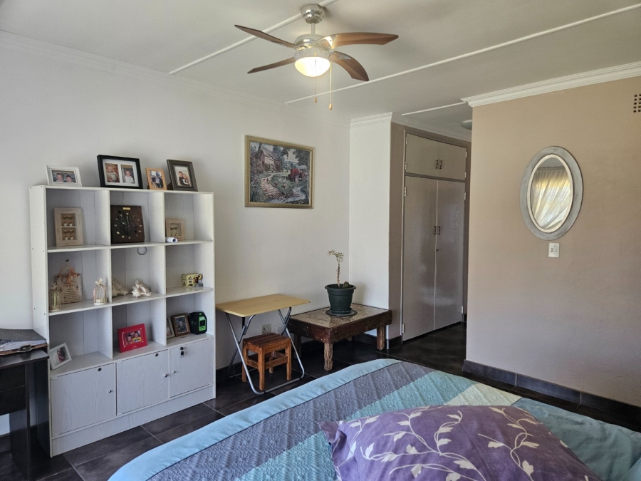 4 Bedroom Property for Sale in Norkem Park Gauteng