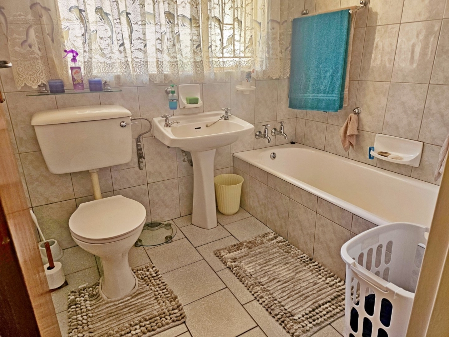 4 Bedroom Property for Sale in Norkem Park Gauteng