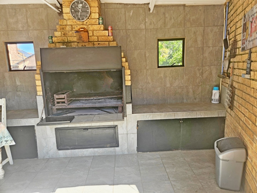 4 Bedroom Property for Sale in Norkem Park Gauteng