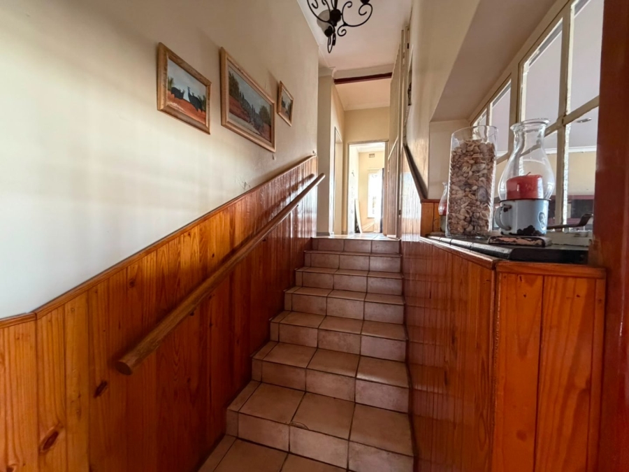 3 Bedroom Property for Sale in Mountain View Gauteng