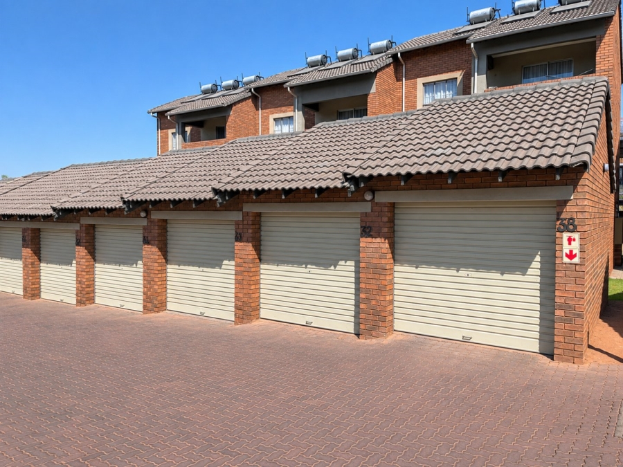 2 Bedroom Property for Sale in Noordwyk Gauteng
