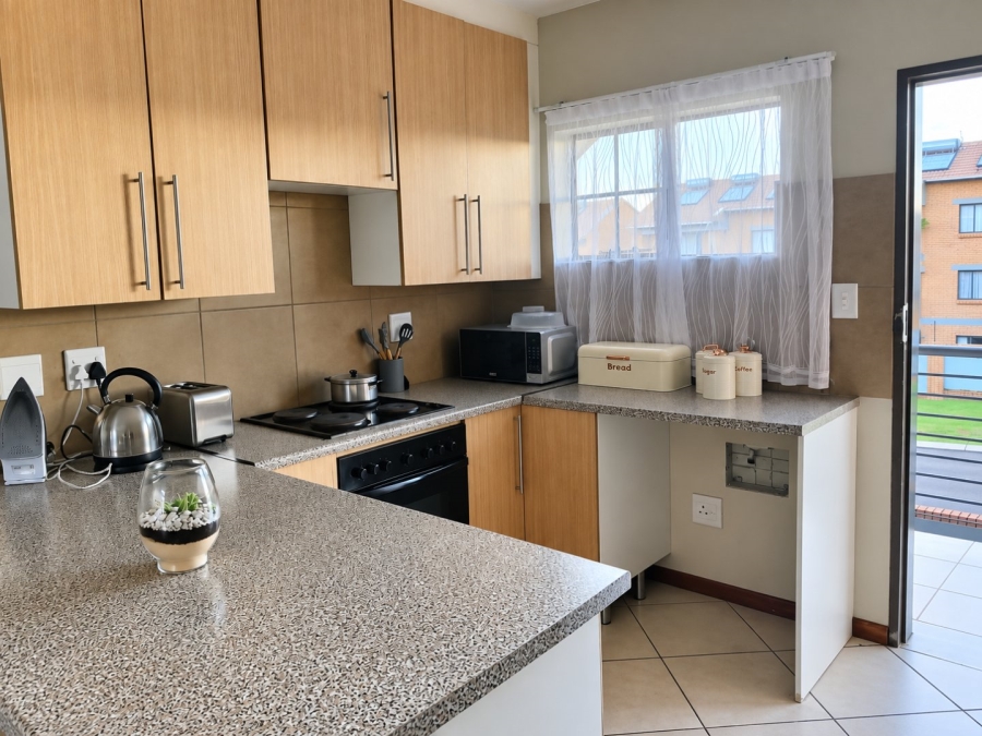 2 Bedroom Property for Sale in Noordwyk Gauteng