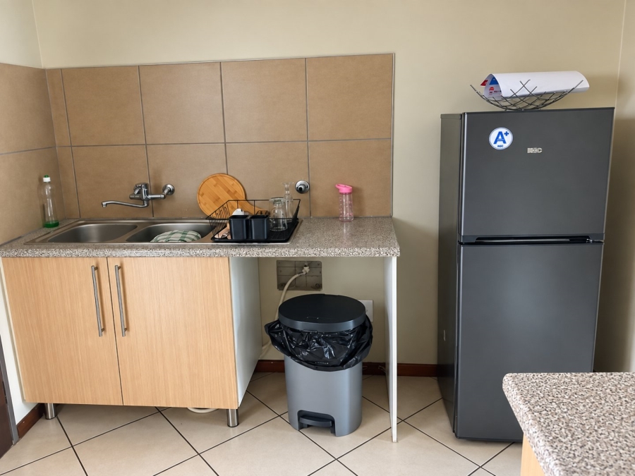 2 Bedroom Property for Sale in Noordwyk Gauteng