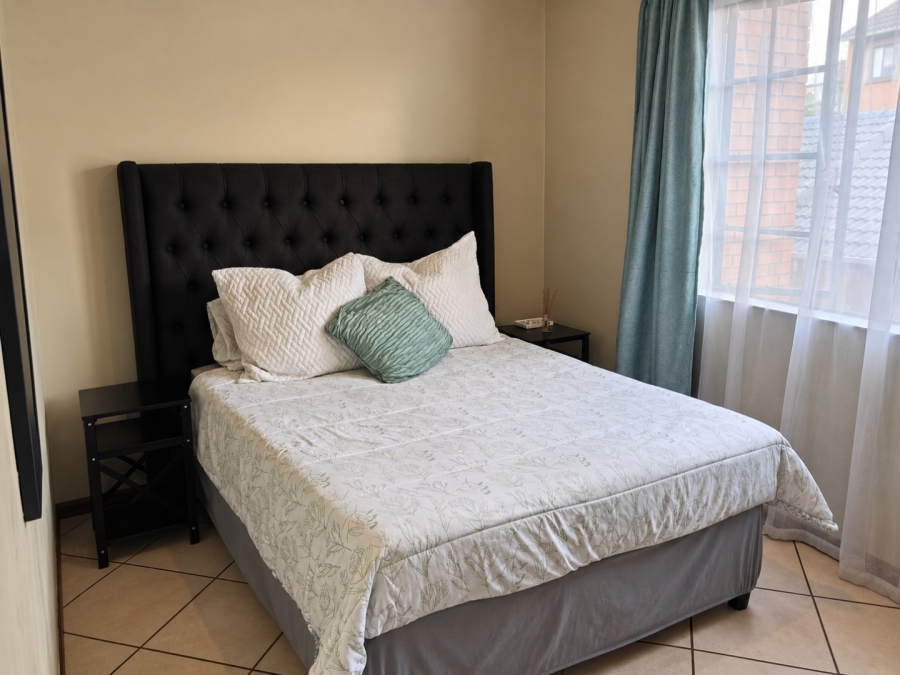 2 Bedroom Property for Sale in Noordwyk Gauteng