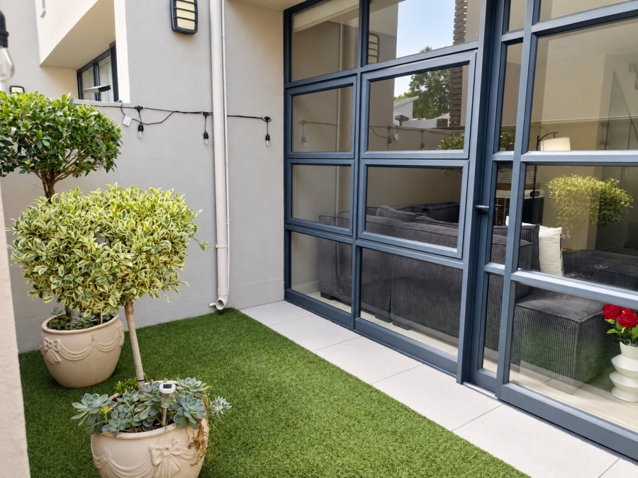 2 Bedroom Property for Sale in Die Wilgers Gauteng