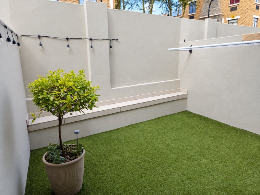 2 Bedroom Property for Sale in Die Wilgers Gauteng
