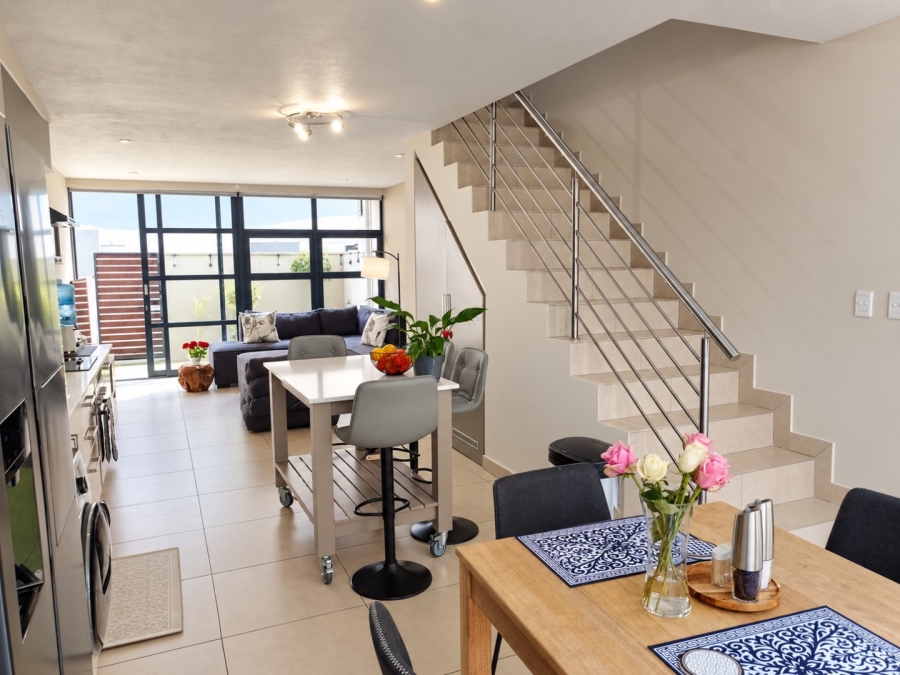 2 Bedroom Property for Sale in Die Wilgers Gauteng