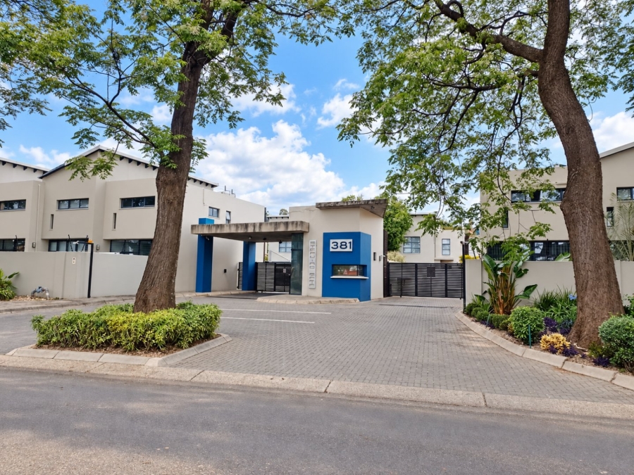 2 Bedroom Property for Sale in Die Wilgers Gauteng