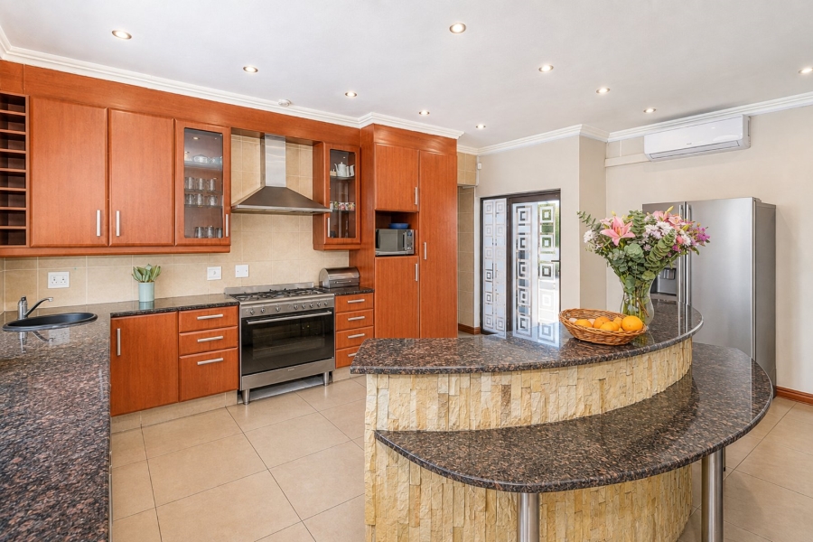 To Let 4 Bedroom Property for Rent in Summerset Gauteng