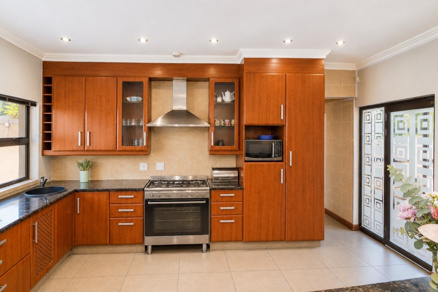 To Let 4 Bedroom Property for Rent in Summerset Gauteng