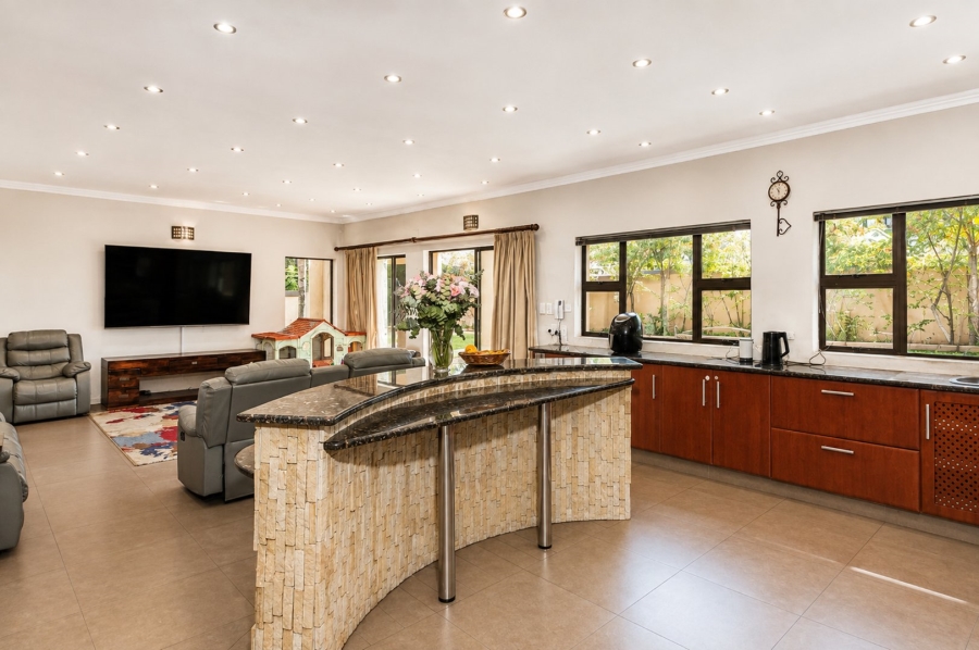 To Let 4 Bedroom Property for Rent in Summerset Gauteng