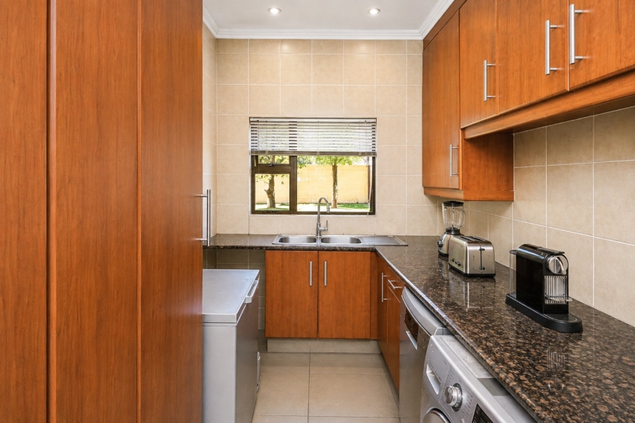 To Let 4 Bedroom Property for Rent in Summerset Gauteng