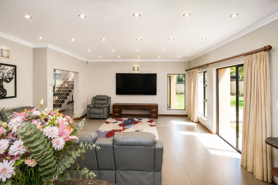 To Let 4 Bedroom Property for Rent in Summerset Gauteng