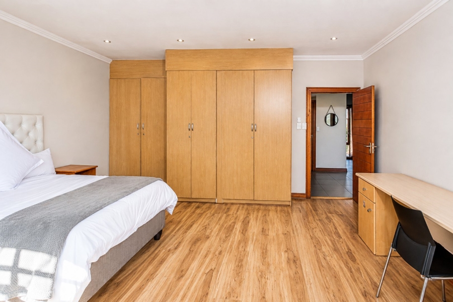 To Let 4 Bedroom Property for Rent in Summerset Gauteng