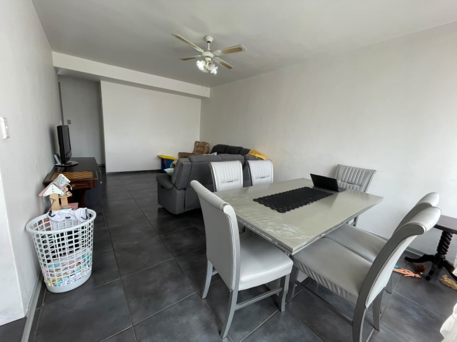 2 Bedroom Property for Sale in Florida Park Gauteng