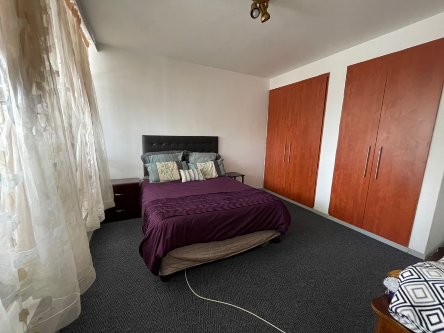 2 Bedroom Property for Sale in Florida Park Gauteng