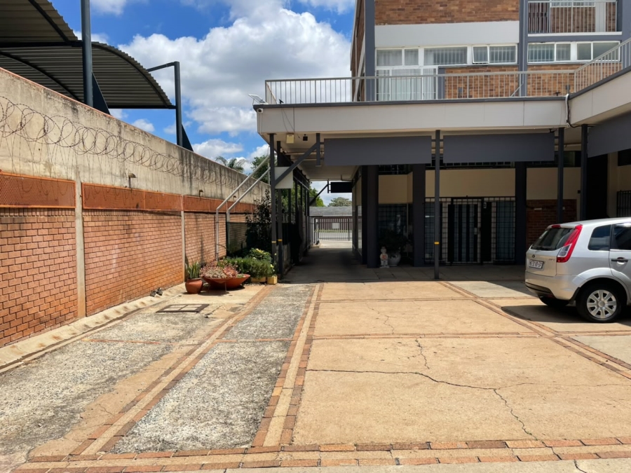 2 Bedroom Property for Sale in Florida Park Gauteng