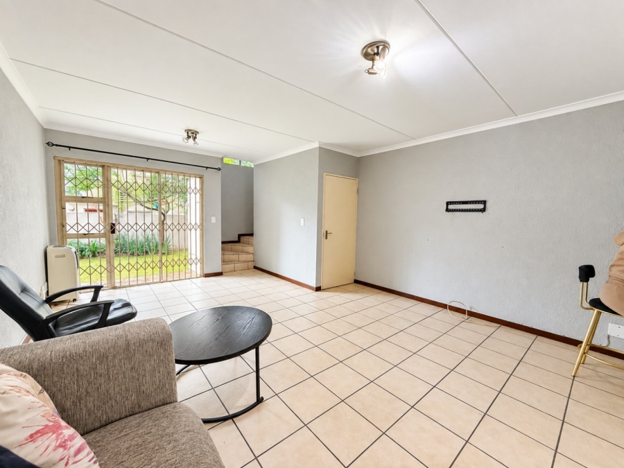 2 Bedroom Property for Sale in Sunninghill Gauteng