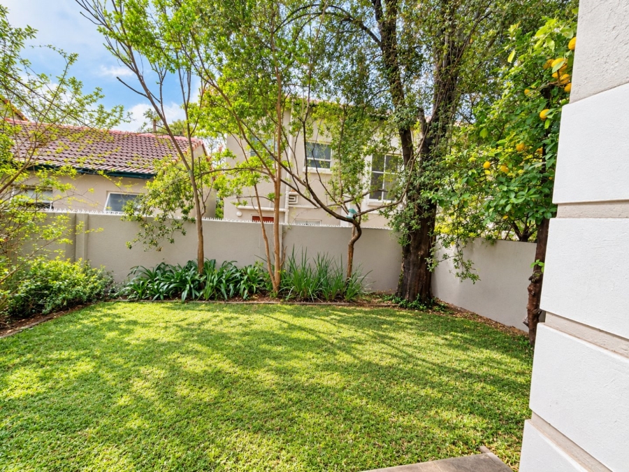 2 Bedroom Property for Sale in Sunninghill Gauteng