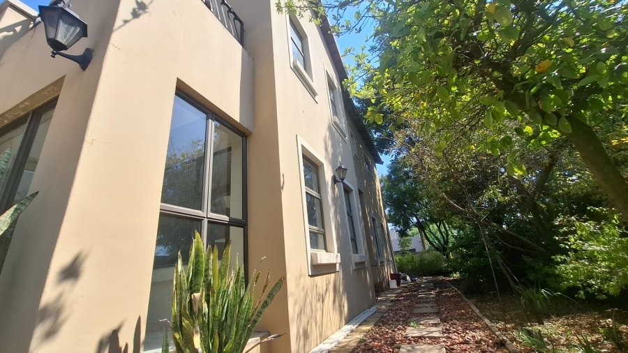  Bedroom Property for Sale in Fourways Gauteng