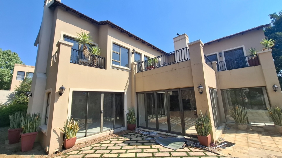  Bedroom Property for Sale in Fourways Gauteng