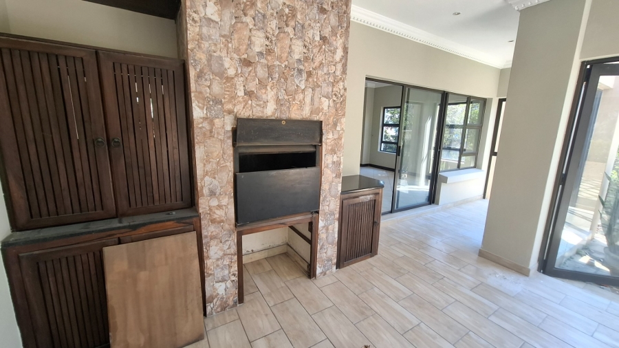  Bedroom Property for Sale in Fourways Gauteng